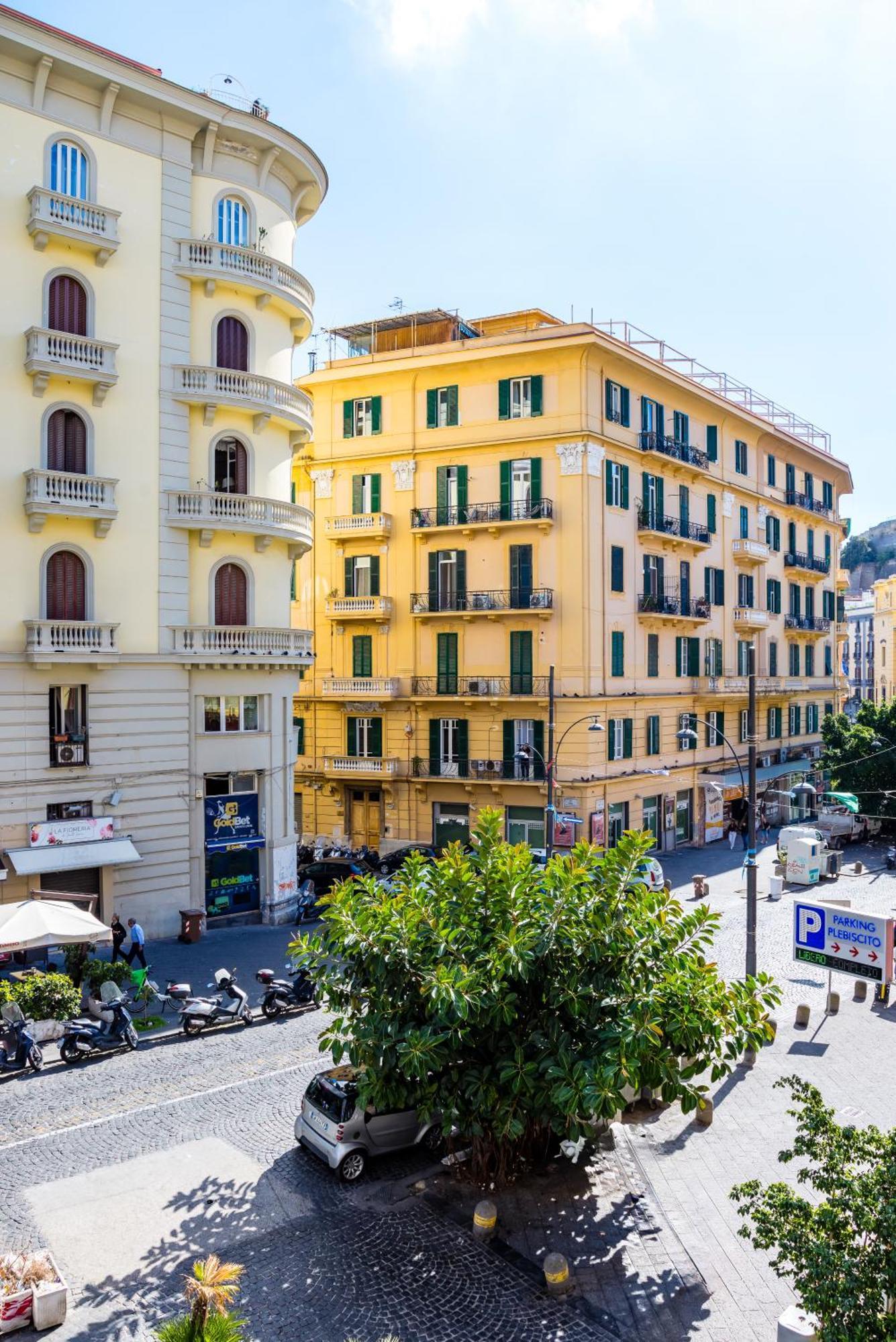 Mh Plebiscito Naples