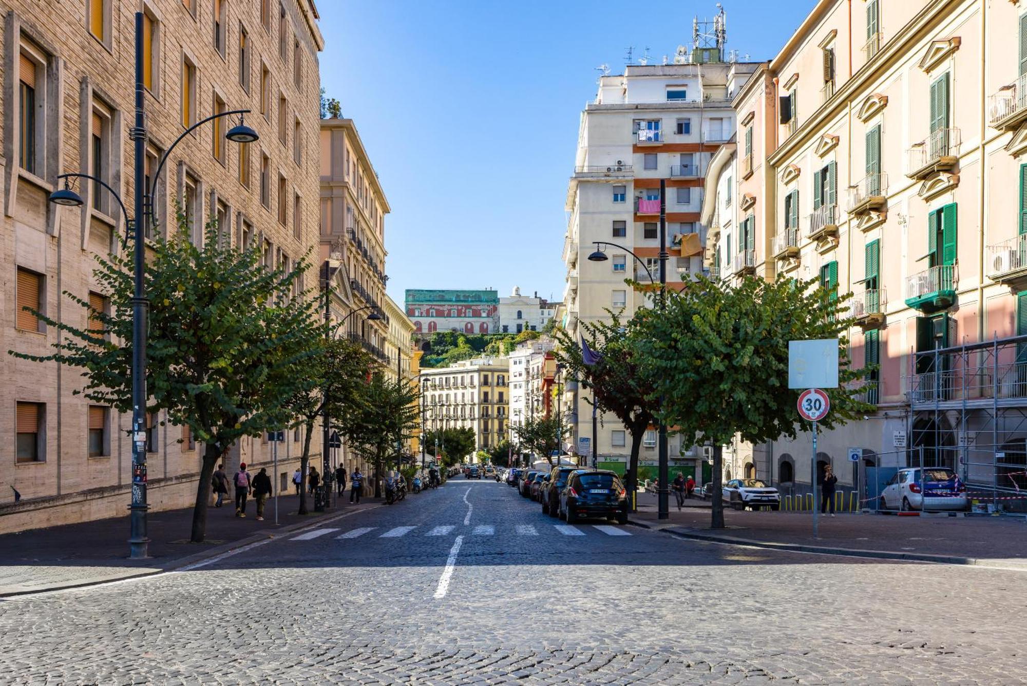 Mh Plebiscito Naples