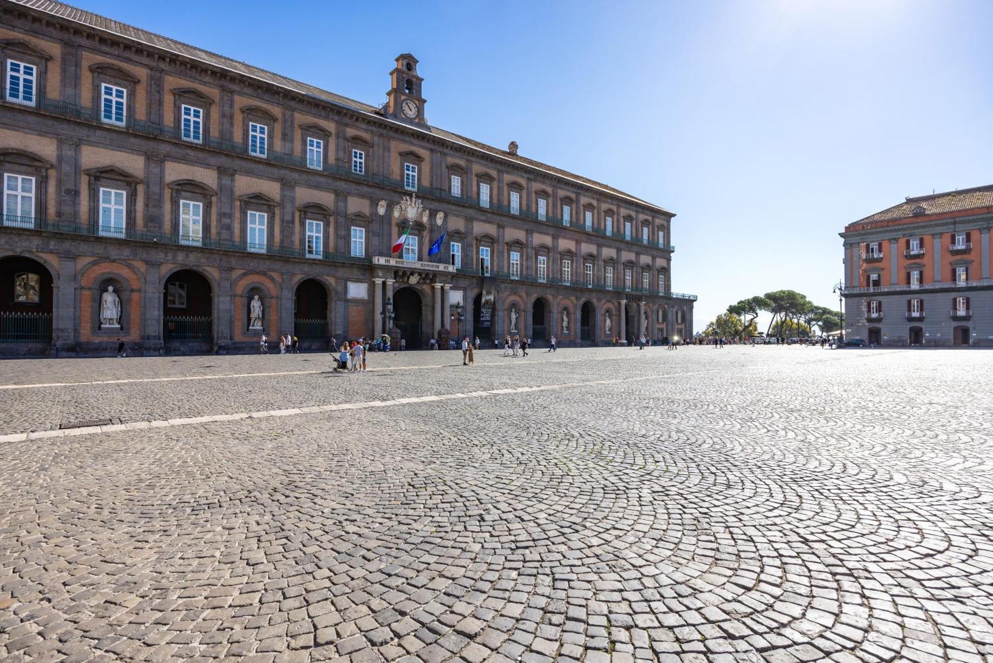Mh Plebiscito * Naples